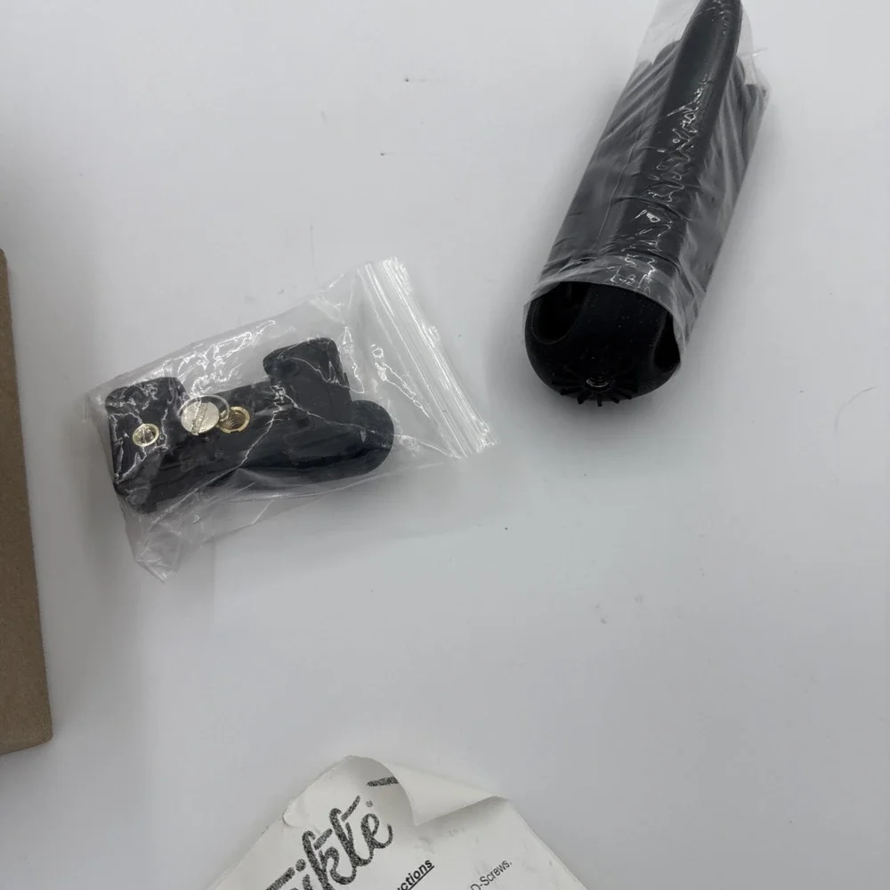 Tenikle Flexible Suction Device Phone Mount New In Box